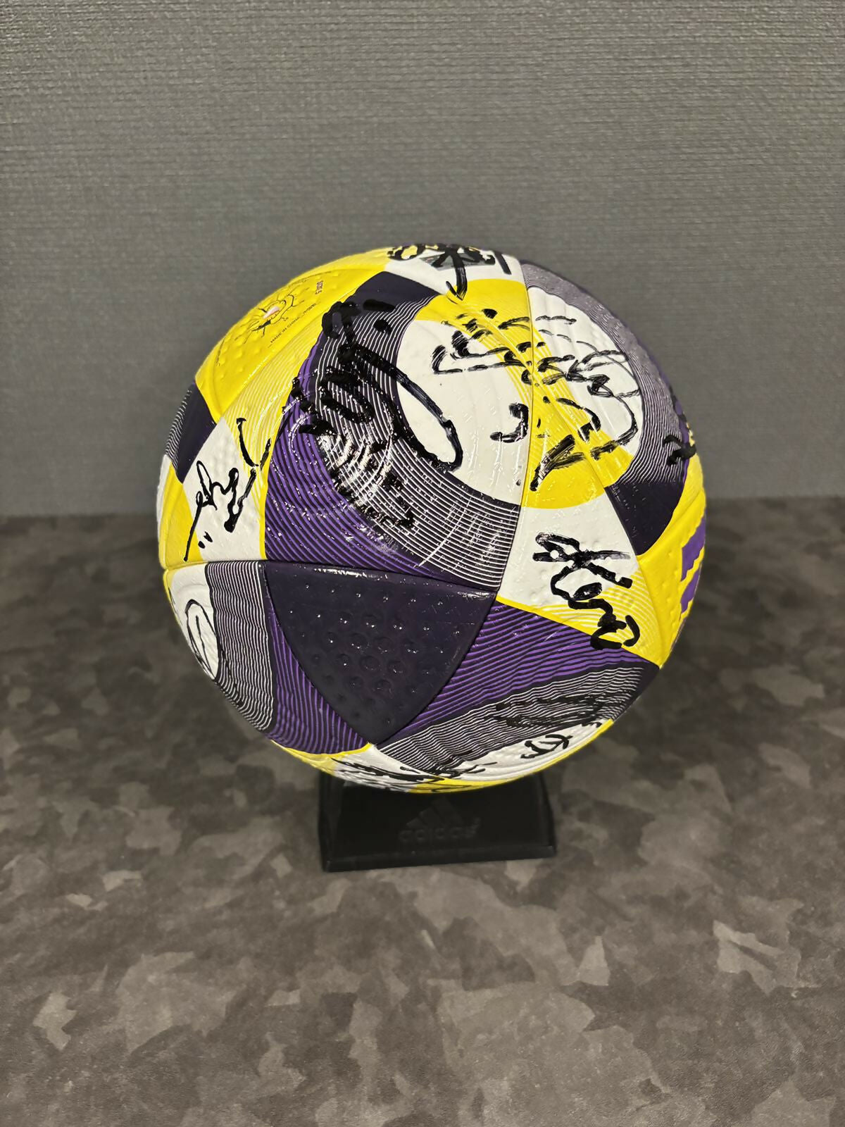 kobe ball3