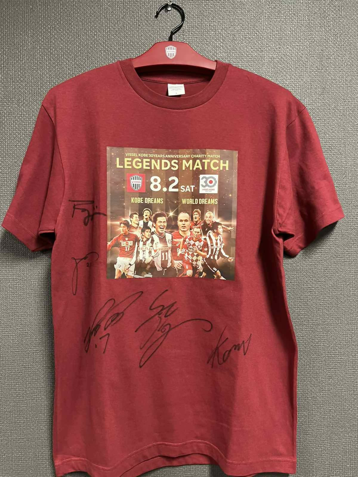 赤Tシャツ