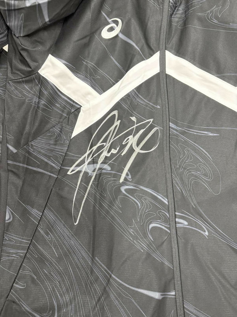 [#24酒井選手]2023ピッチ入場時着用　ストレッチクロスグラフィックフーディージャケット(直筆サイン入り・実使用)