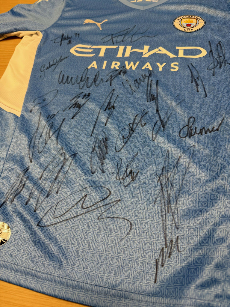 [複数選手]2021-22シーズン優勝記念ユニフォーム (直筆サイン入り)