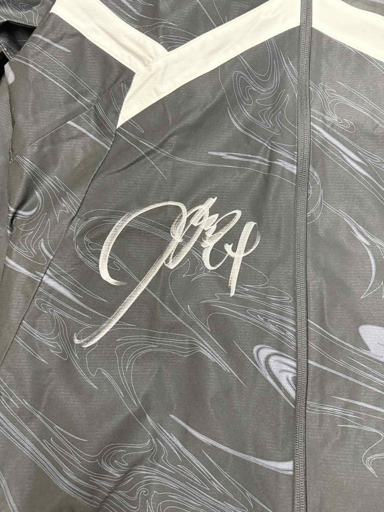 [#14汰木選手]2023ピッチ入場時着用　ストレッチクロスグラフィックフーディージャケット(直筆サイン入り・実使用)