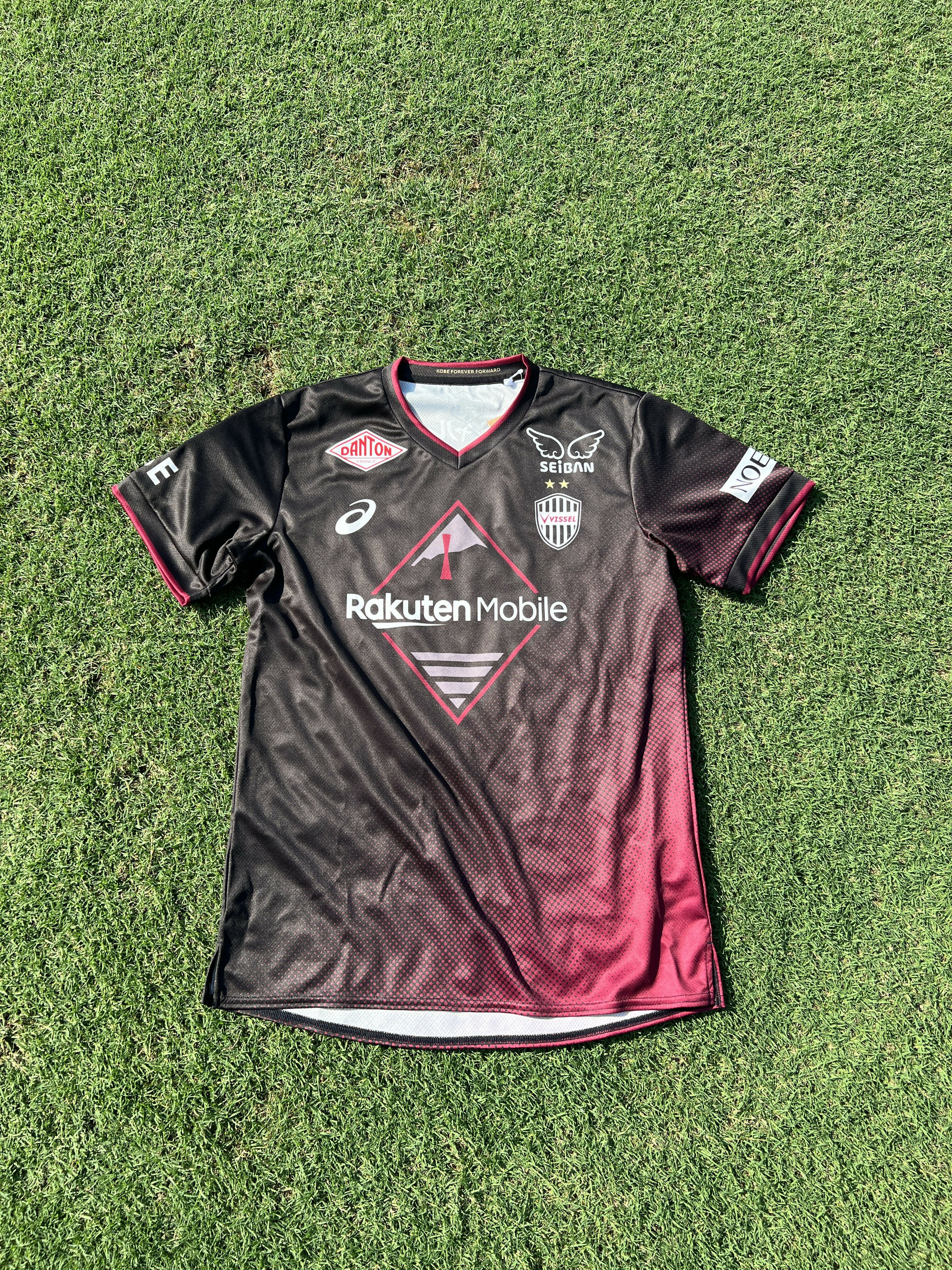 [複数選手] 2024 レプリカユニフォーム 1st (直筆サイン入り・ネーム＆ナンバー無)①